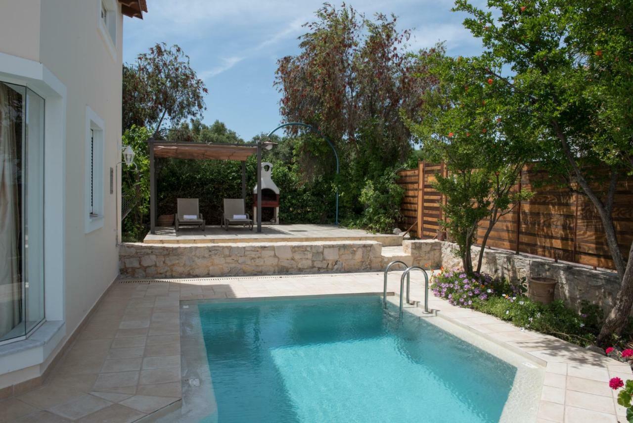 Agia Marina Pantanassa Villas מראה חיצוני תמונה
