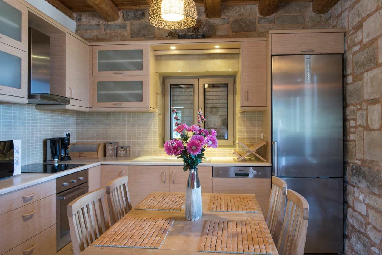 Agia Marina Pantanassa Villas מראה חיצוני תמונה
